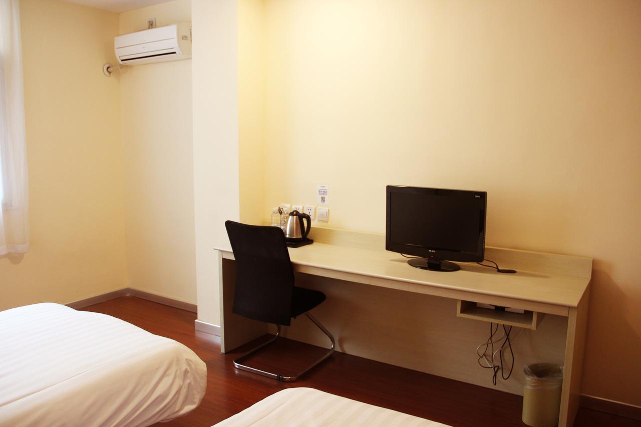 Hanting Express Shanghai Zhabei Park Branch ภายนอก รูปภาพ