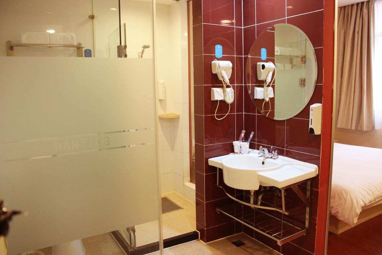 Hanting Express Shanghai Zhabei Park Branch ภายนอก รูปภาพ